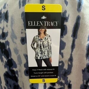 3/25$ (Mix)NWT Ellen Tracy V-Neck Blue White Tie Dye Tunic Size S